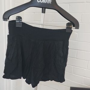 Women’s Black Crinkle Shorts, Medium